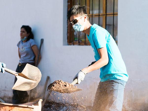 Sacred Valley Project Build, Peru, photograph 4